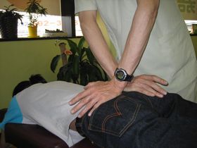 足の痛み・しびれの治療：カイロプラクティック.JPG